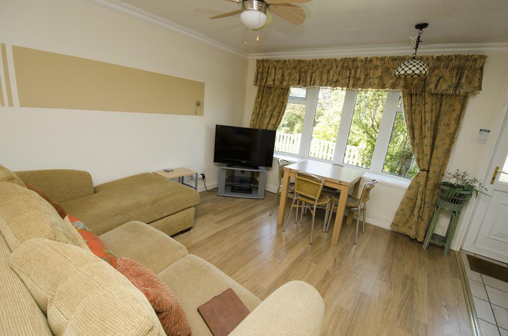 אילפרקומב Watermouth Lodges חדר תמונה
