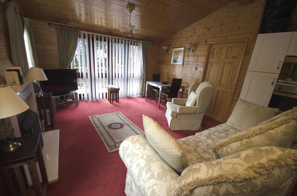 אילפרקומב Watermouth Lodges חדר תמונה