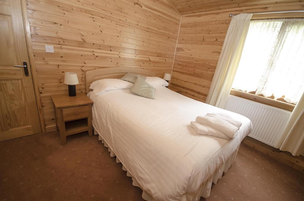 אילפרקומב Watermouth Lodges חדר תמונה