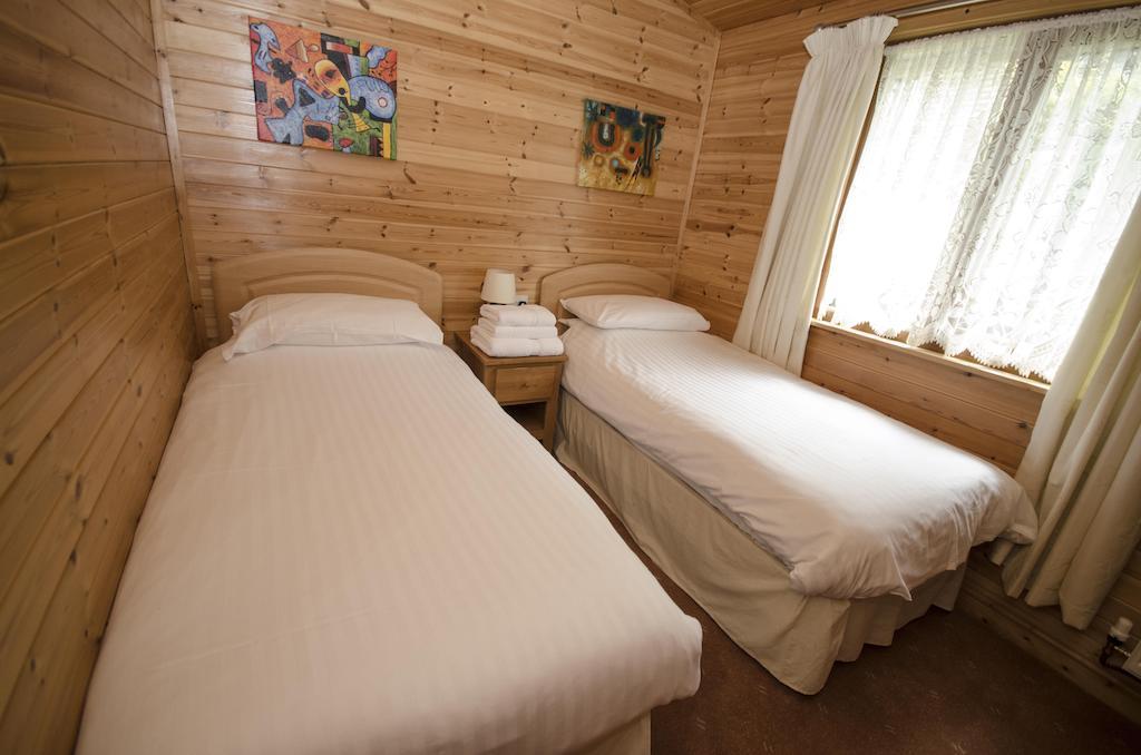 אילפרקומב Watermouth Lodges חדר תמונה